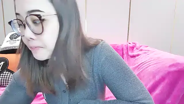 Snapshot of Giuliam chatting on January 24, 12:31 am Giuliam online show from January 24, 12:31 am