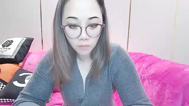 Snapshot of Giuliam chatting on January 27, 1:26 am Giuliam online show from January 27, 1:26 am