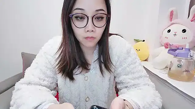 Snapshot of Giuliam chatting on February 18, 12:28 pm Giuliam online show from February 18, 12:28 pm