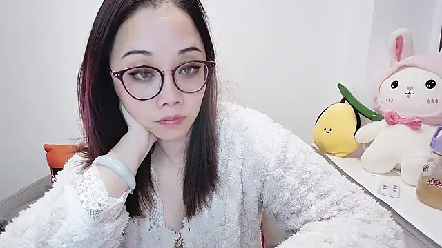 Snapshot of Giuliam chatting on February 19, 1:39 pm Giuliam online show from February 19, 1:39 pm