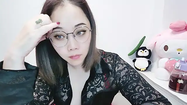 Snapshot of Giuliam chatting on March 20, 5:35 am Giuliam online show from March 20, 5:35 am