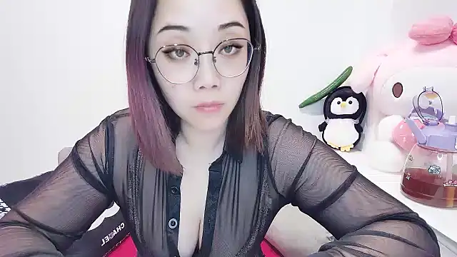 Snapshot of Giuliam chatting on March 21, 11:12 am Giuliam online show from March 21, 11:12 am