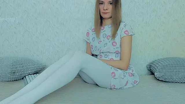 YourCaramel online show from January 12, 5:24 am