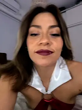 Snapshot of SamyJones9 chatting on November 1, 5:09 am SamyJones9 online show from November 1, 5:09 am