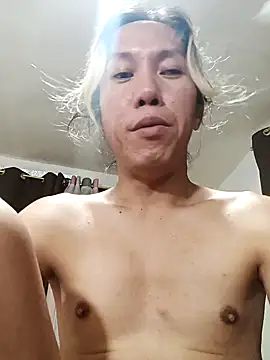 cute boytoy0221 online show from January 22, 8:18 am