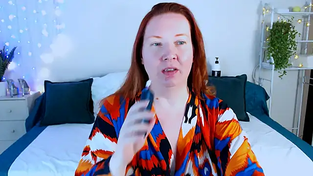 Snapshot of GoddessLara chatting on October 26, 8:04 pm GoddessLara online show from October 26, 8:04 pm