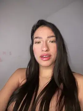 DulceLenns online show from March 21, 10:17 pm