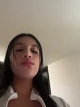 Emmily 19 online show from May 25, 8:59 pm