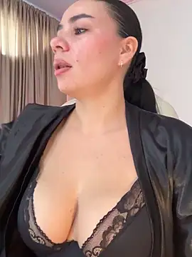 MeganDupont online show from December 1, 2:00 pm