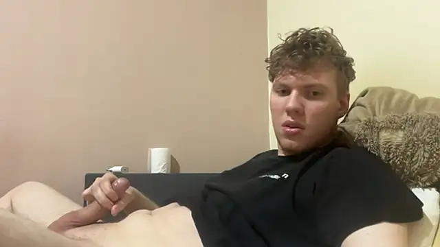 sexybooii6968 online show from November 19, 9:37 pm