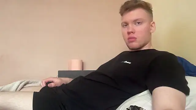 sexybooii6968 online show from April 9, 11:59 am