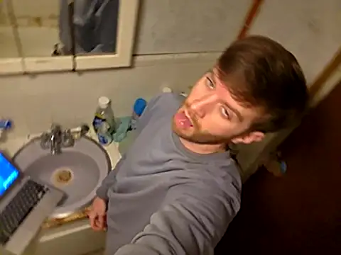 Snapshot of BlueEyedJason chatting on November 9, 10:41 pm BlueEyedJason online show from November 9, 10:41 pm