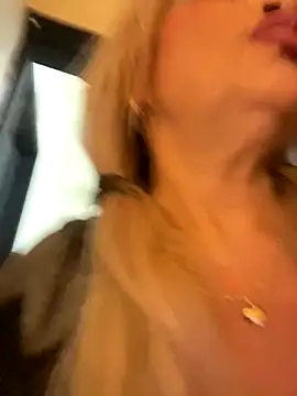 scarlett sexx69 online show from September 25, 6:55 pm