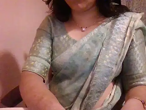 Pinky 4 online show from November 13, 5:01 pm