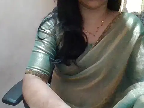 Snapshot of Pinky_4 chatting on May 3, 11:38 am Pinky 4 online show from May 3, 11:38 am