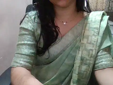 Snapshot of Pinky_4 chatting on May 5, 5:59 am Pinky 4 online show from May 5, 5:59 am