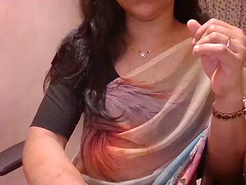 Snapshot of Pinky_4 chatting on June 3, 2:33 pm Pinky 4 online show from June 3, 2:33 pm