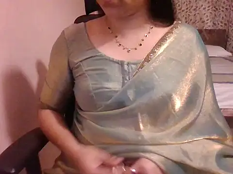Snapshot of Pinky_4 chatting on June 6, 5:39 pm Pinky 4 online show from June 6, 5:39 pm