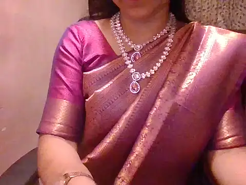 Pinky 4 online show from June 25, 4:33 pm