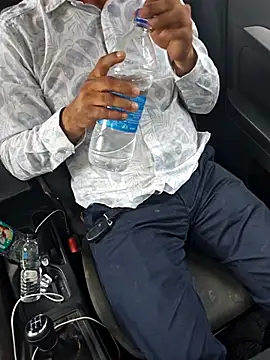 hornydick4you online show from February 10, 11:14 am