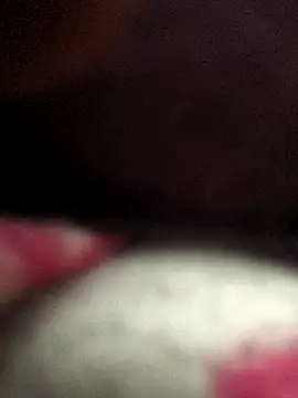 Snapshot of rjkr953 chatting on May 6, 4:12 pm rjkr953 online show from May 6, 4:12 pm