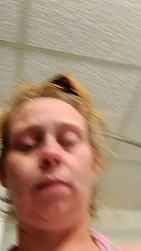 Snapshot of BossChick1625 chatting on October 29, 11:56 am BossChick1625 online show from October 29, 11:56 am