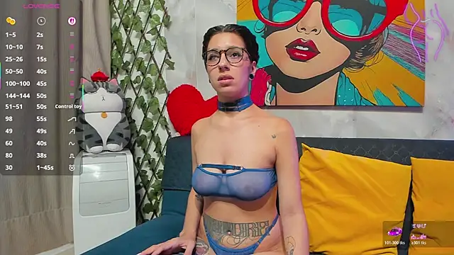 Snapshot of GabiMorgan chatting on November 1, 9:06 pm GabiMorgan online show from November 1, 9:06 pm