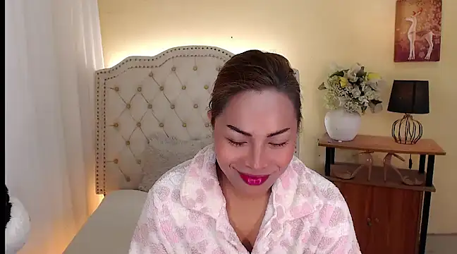 DreamLADYBOY online show from January 7, 12:13 am