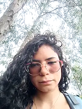 Simone Miller online show from March 20, 3:58 pm