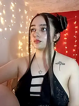 IvonneT online show from February 2, 8:08 pm