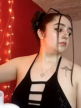 IvonneT online show from September 21, 11:28 pm