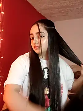 IvonneT online show from October 19, 1:06 am