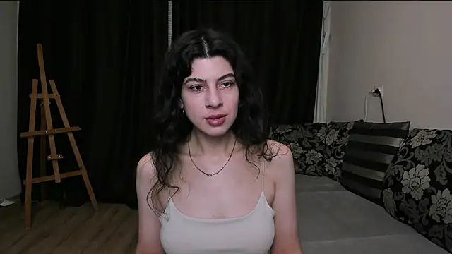Snapshot of MolagAnna chatting on June 18, 7:51 pm MolagAnna online show from June 18, 7:51 pm