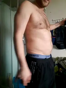 Snapshot of ZupaSerowa chatting on February 3, 11:31 am ZupaSerowa online show from February 3, 11:31 am