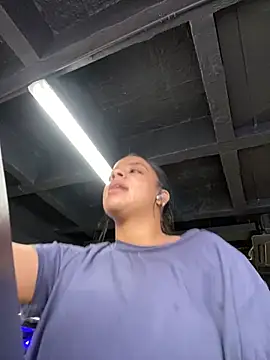 trianawhite online show from January 31, 9:59 pm