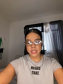 trianawhite online show from December 21, 3:19 pm