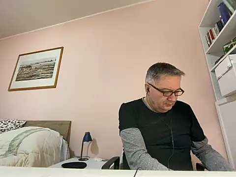 YOU6me online show from January 27, 3:50 pm