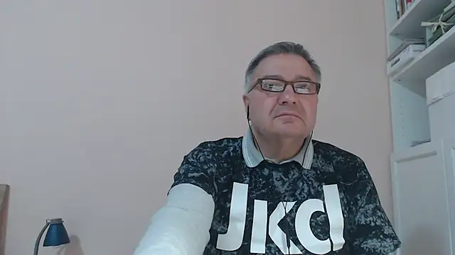 YOU6me online show from February 7, 6:02 pm