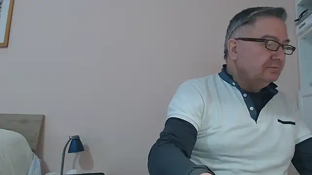 YOU6me online show from February 18, 2:49 pm