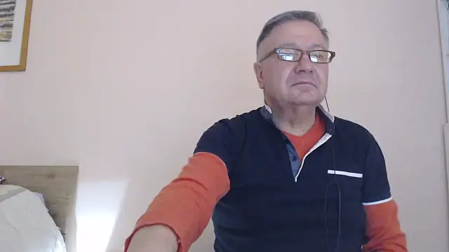 YOU6me online show from November 21, 5:22 pm