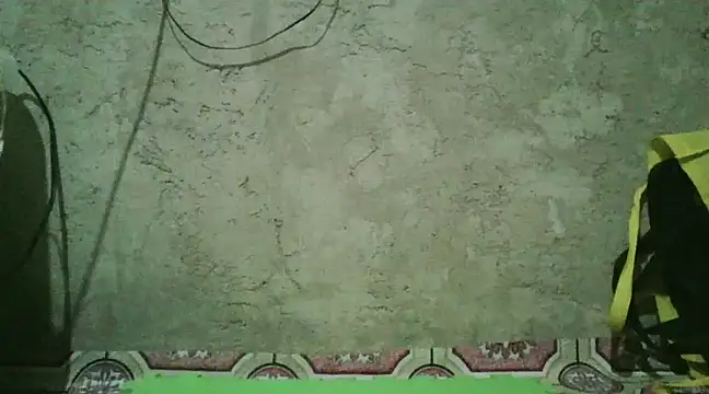 Snapshot of Beatrice143 chatting on January 31, 6:03 pm Beatrice143 online show from January 31, 6:03 pm