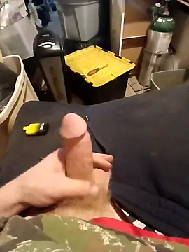 Snapshot of Hardon4yoursex chatting on November 9, 11:36 pm Hardon4yoursex online show from November 9, 11:36 pm