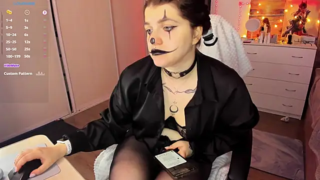 Ophelia mm online show from November 2, 7:22 am