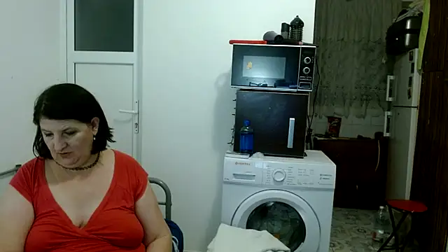 Snapshot of RidemerafSuzana chatting on December 3, 11:57 pm RidemerafSuzana online show from December 3, 11:57 pm