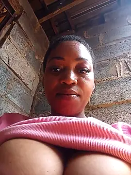 winterqueenx online show from February 20, 2:39 pm