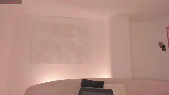 AnaDurant online show from November 18, 1:04 pm