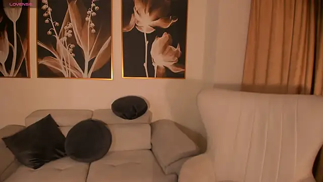 AnaDurant online show from November 29, 12:41 pm