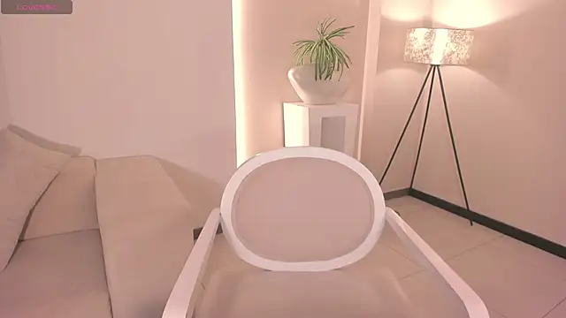 AnaDurant online show from December 15, 1:26 pm