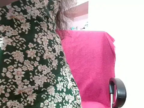 Snapshot of LovingPihu chatting on March 22, 6:00 am LovingPihu online show from March 22, 6:00 am