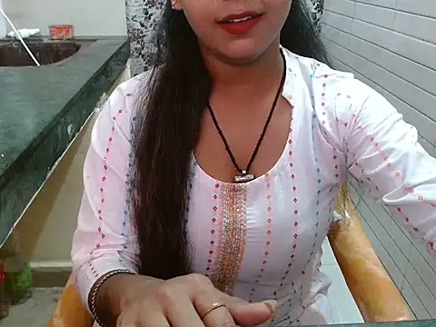 Snapshot of LovingPihu chatting on September 12, 5:29 am LovingPihu online show from September 12, 5:29 am